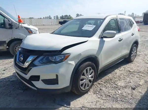 5N1AT2MT0HC811413 2017 NISSAN ROGUE - Image 2