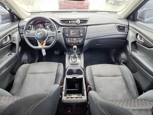 5N1AT2MT0HC811699 2017 NISSAN ROGUE - Image 8