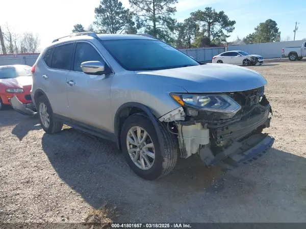 5N1AT2MT0HC826302 2017 NISSAN ROGUE - Image 1