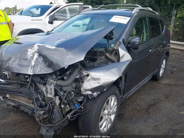 5N1AT2MT0HC835002 2017 NISSAN ROGUE - Image 2
