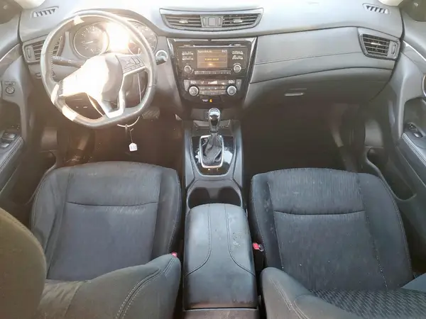 5N1AT2MT0HC837283 2017 NISSAN ROGUE - Image 8