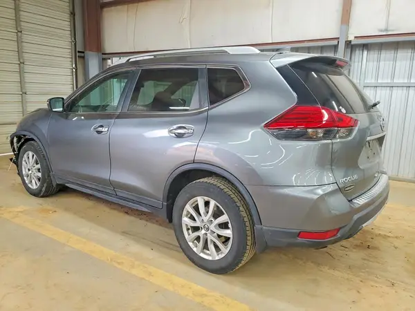 5N1AT2MT0HC841141 2017 NISSAN ROGUE - Image 2