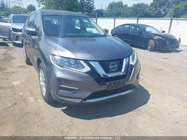 5N1AT2MT0HC842953 2017 NISSAN ROGUE - Image 1