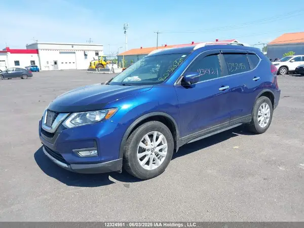 5N1AT2MT0HC845156 2017 NISSAN ROGUE - Image 2