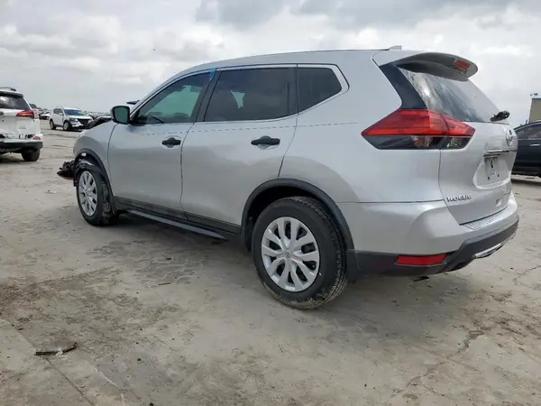 5N1AT2MT0HC845836 2017 NISSAN ROGUE - Image 2