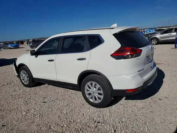 5N1AT2MT0HC847103 2017 NISSAN ROGUE - Image 2