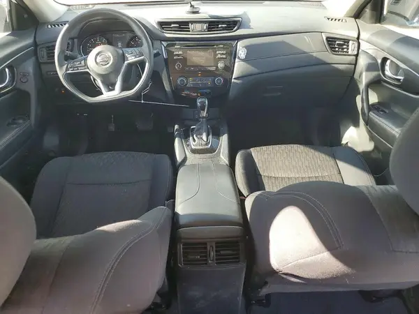 5N1AT2MT0HC847103 2017 NISSAN ROGUE - Image 8