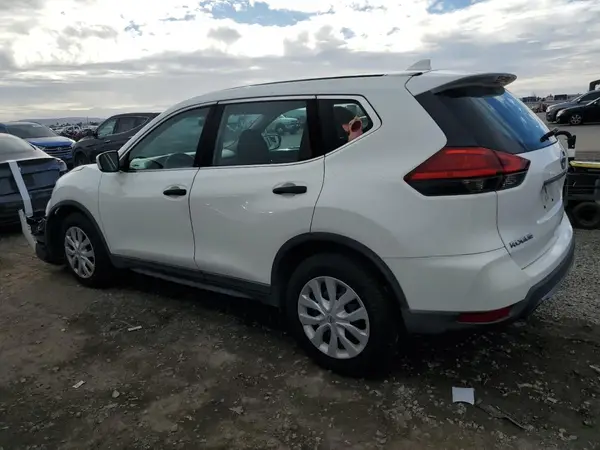 5N1AT2MT0HC847599 2017 NISSAN ROGUE - Image 2