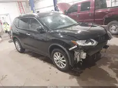 5N1AT2MT0HC855525 2017 NISSAN ROGUE