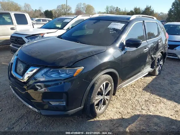 5N1AT2MT0HC856366 2017 NISSAN ROGUE - Image 2