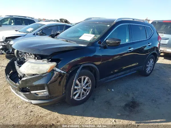 5N1AT2MT0HC859848 2017 NISSAN ROGUE - Image 2