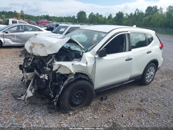5N1AT2MT0HC860773 2017 NISSAN ROGUE - Image 2