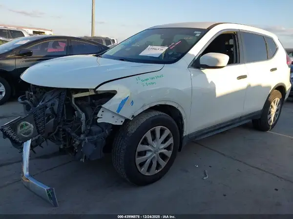 5N1AT2MT0HC863852 2017 NISSAN ROGUE - Image 2