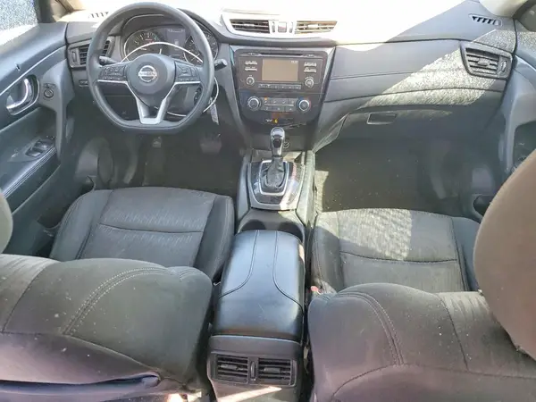 5N1AT2MT0HC869912 2017 NISSAN ROGUE - Image 8