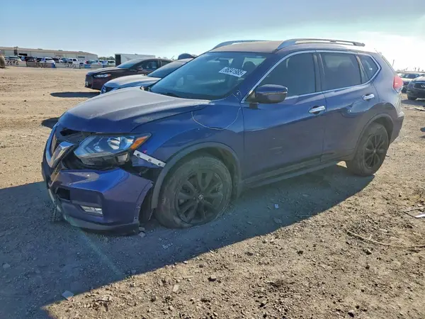 5N1AT2MT0HC870672 2017 NISSAN ROGUE - Image 1