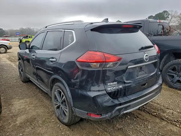 5N1AT2MT0HC879470 2017 NISSAN ROGUE - Image 2