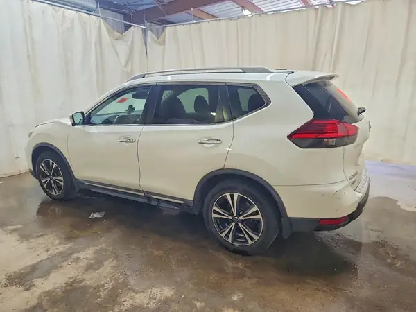 5N1AT2MT0HC880361 2017 NISSAN ROGUE - Image 2