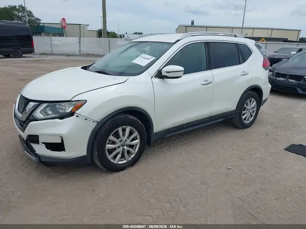 5N1AT2MT0HC883406 2017 NISSAN ROGUE - Image 2