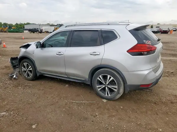 5N1AT2MT0HC887486 2017 NISSAN ROGUE - Image 2