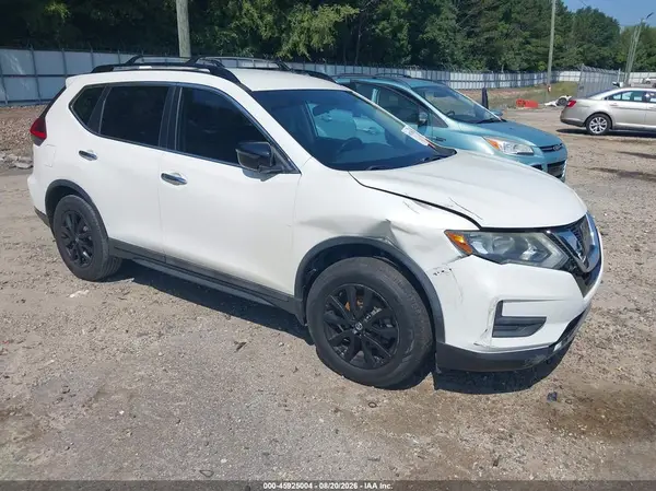 5N1AT2MT0HC888962 2017 NISSAN ROGUE - Image 1