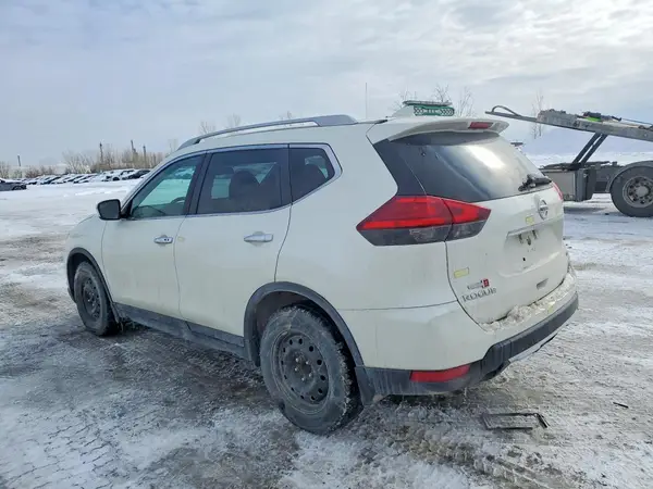 5N1AT2MT0HC894695 2017 NISSAN ROGUE - Image 2