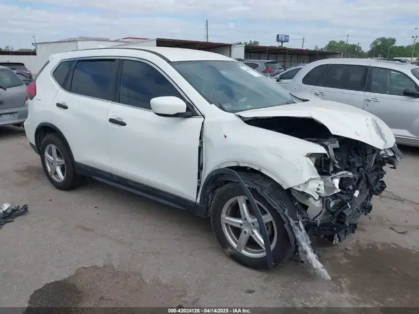5N1AT2MT0HC894745 2017 NISSAN ROGUE - Image 1