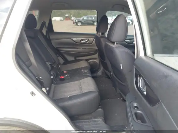 5N1AT2MT0HC895362 2017 NISSAN ROGUE - Image 8