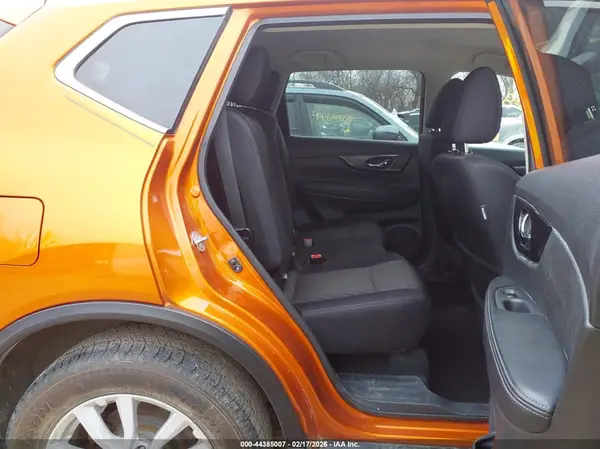 5N1AT2MT0JC701967 2018 NISSAN ROGUE - Image 8