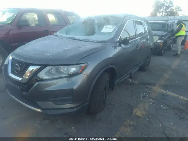 5N1AT2MT0JC711088 2018 NISSAN ROGUE - Image 2