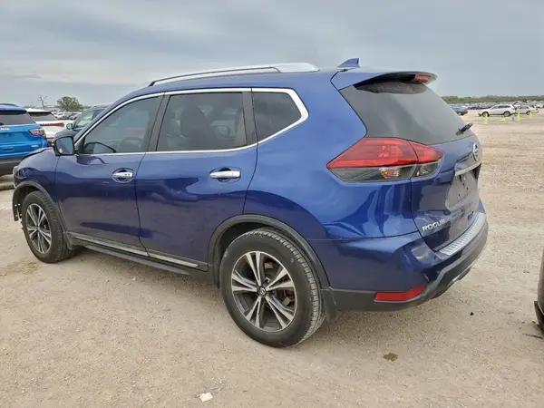5N1AT2MT0JC711883 2018 NISSAN ROGUE - Image 2