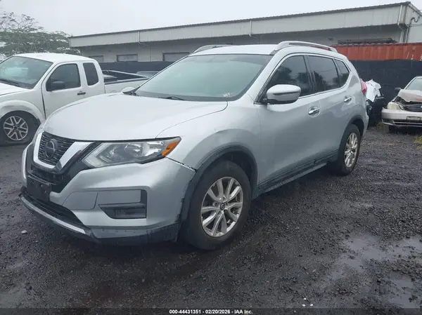 5N1AT2MT0JC713553 2018 NISSAN ROGUE - Image 2