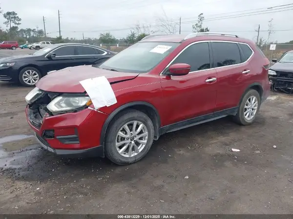 5N1AT2MT0JC715366 2018 NISSAN ROGUE - Image 2
