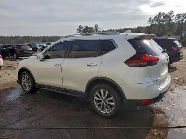 5N1AT2MT0JC717215 2018 NISSAN ROGUE - Image 2
