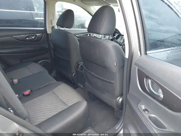 5N1AT2MT0JC728571 2018 NISSAN ROGUE - Image 8