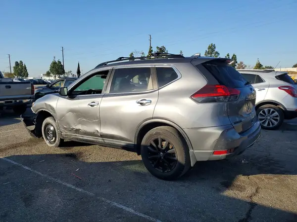 5N1AT2MT0JC732300 2018 NISSAN ROGUE - Image 2