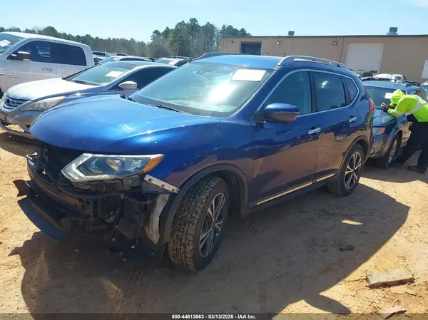 5N1AT2MT0JC741661 2018 NISSAN ROGUE - Image 2