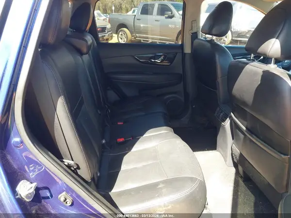 5N1AT2MT0JC741661 2018 NISSAN ROGUE - Image 8