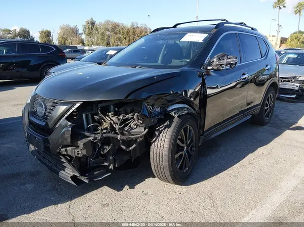 5N1AT2MT0JC745953 2018 NISSAN ROGUE - Image 2