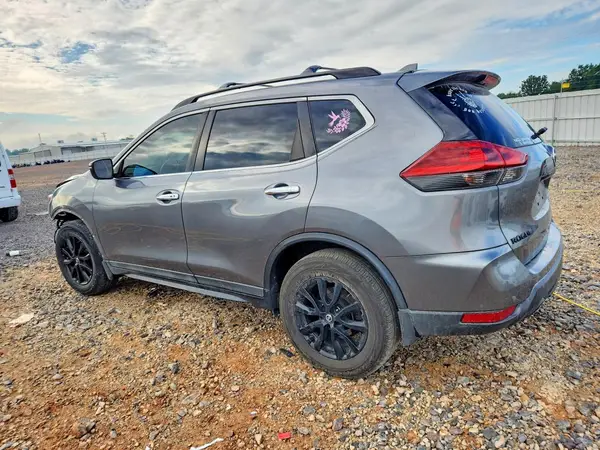5N1AT2MT0JC752398 2018 NISSAN ROGUE - Image 2