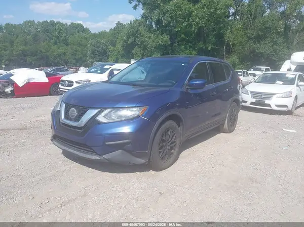 5N1AT2MT0JC760565 2018 NISSAN ROGUE - Image 2