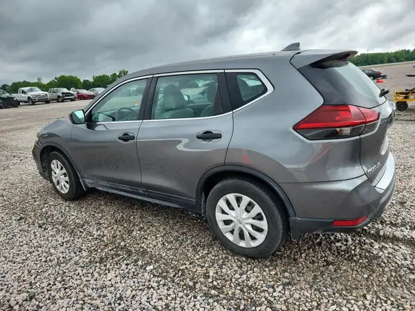 5N1AT2MT0JC763627 2018 NISSAN ROGUE - Image 2