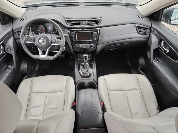 5N1AT2MT0JC763627 2018 NISSAN ROGUE - Image 8