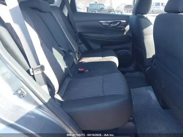 5N1AT2MT0JC769041 2018 NISSAN ROGUE - Image 8