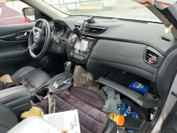 5N1AT2MT0JC782257 2018 NISSAN ROGUE - Image 8