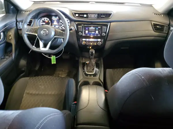 5N1AT2MT0JC784672 2018 NISSAN ROGUE - Image 8