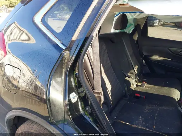 5N1AT2MT0JC794005 2018 NISSAN ROGUE - Image 8