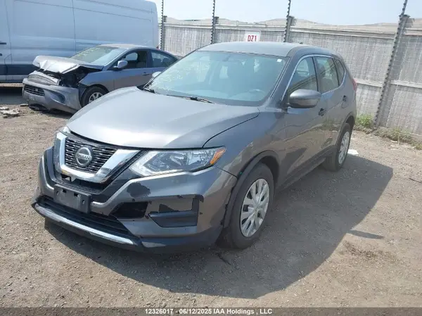 5N1AT2MT0JC796854 2018 NISSAN ROGUE - Image 2