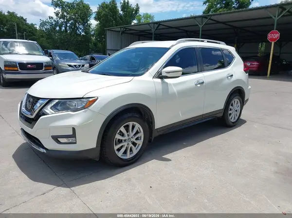 5N1AT2MT0JC801972 2018 NISSAN ROGUE - Image 2