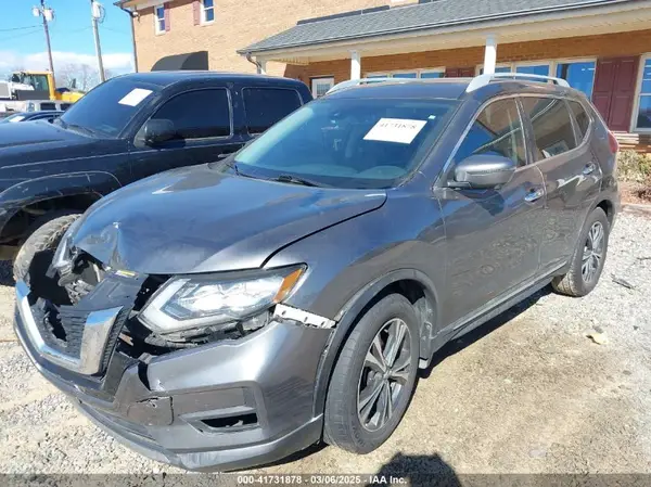 5N1AT2MT0JC806377 2018 NISSAN ROGUE - Image 2