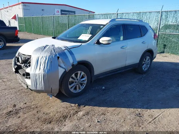 5N1AT2MT0JC814480 2018 NISSAN ROGUE - Image 2